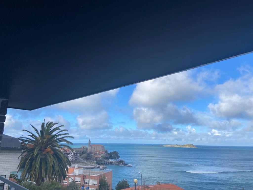 Uxue. * Mundaka