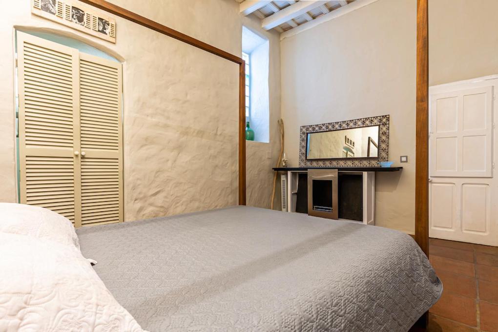 Azogue Suites Con Patio Privado Tarifa