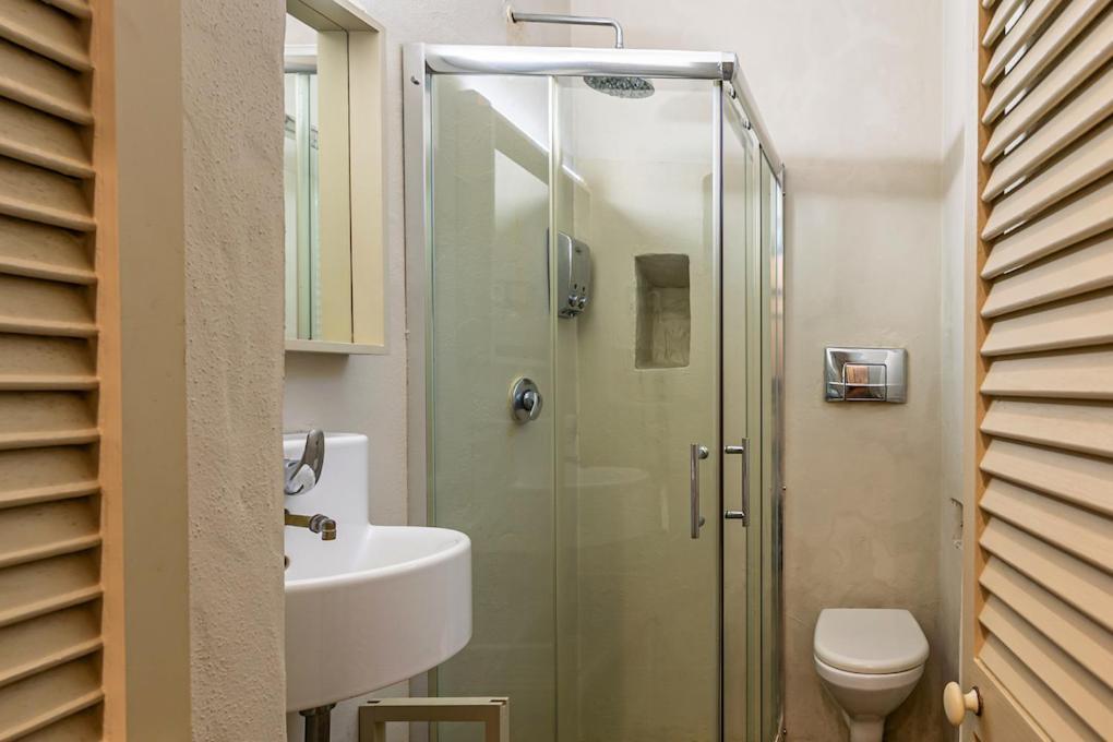 Apartment Azogue Suites Con Patio Privado Tarifa