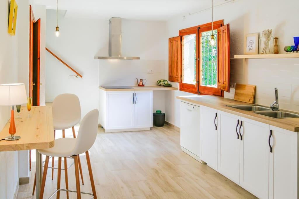Matret, Casa Amb Jardí En Un Entorn Rural *