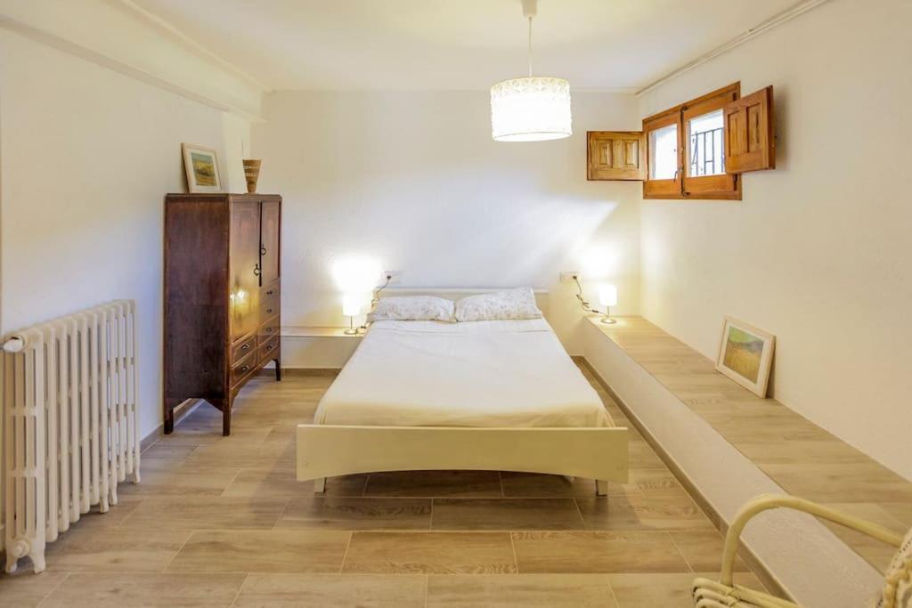 Сasa de vacaciones Matret, Casa Amb Jardí En Un Entorn Rural *