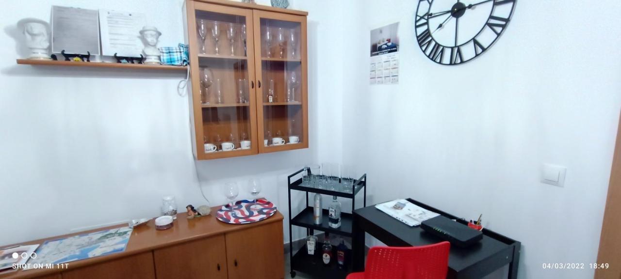 Apartamento Confortable Y Luminoso Piso 5 Camas, Parking Gratis *