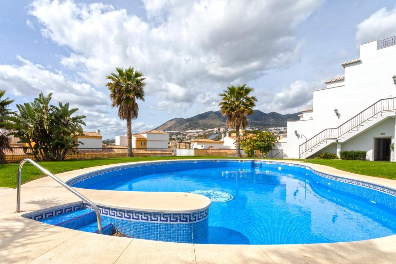 Apartamento Piso En Vela De Mar - Magníficas Vistas De Benalmádena, 4 Personas. *