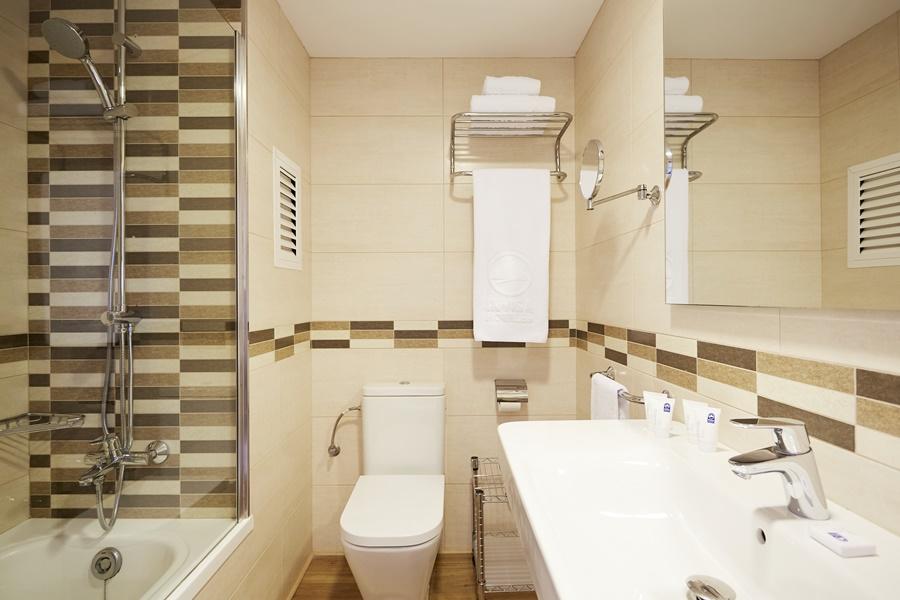 Invisa Ereso 3*
