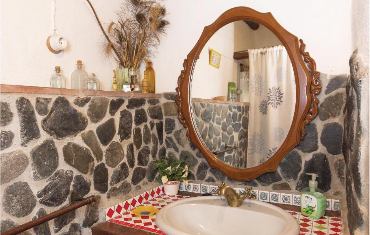 Holiday home Beautiful Home In Totaln With 6 Bedrooms And Outdoor Swimming Pool Olias