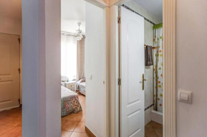 With Terrace And Parking Apartamento