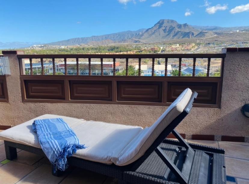 Ohana Atico Avenida Chayofita Los Cristianos (Tenerife)