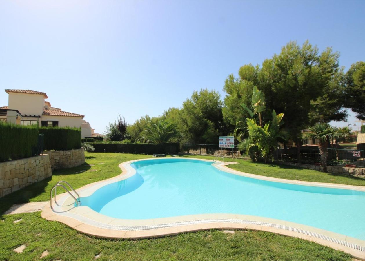 Apartment Adosado De Estilo Mediterraneo, Con Jardin Y Vistas Finestrat
