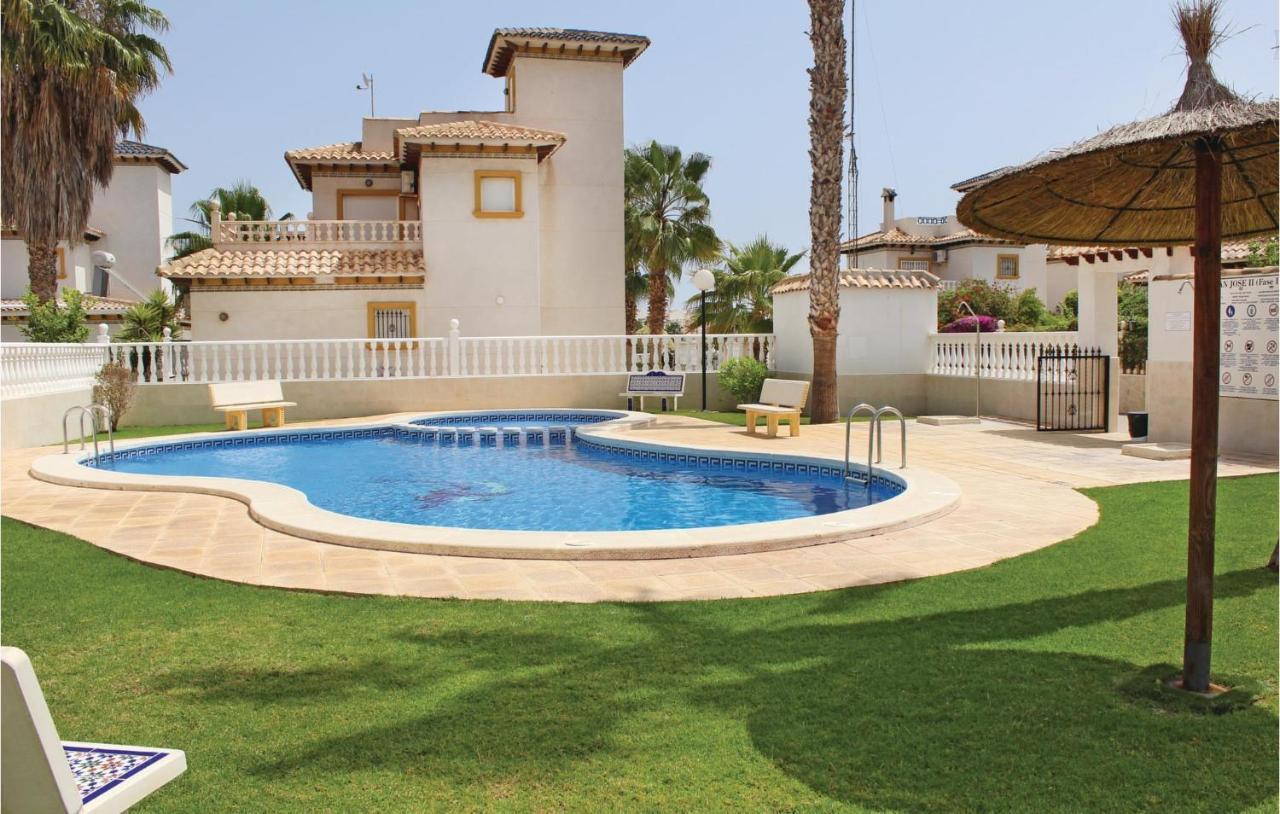 Awesome In Cabo Roig, With 2 Bedrooms, Wifi And Outdoor Swimming Pool Сasa de vacaciones
