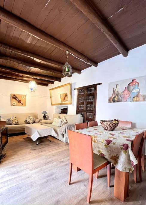Casa La Fuente Holiday home *
