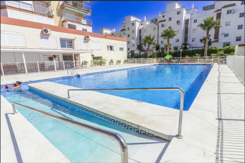Maravilloso En Primera Línea De Playa Apartamento