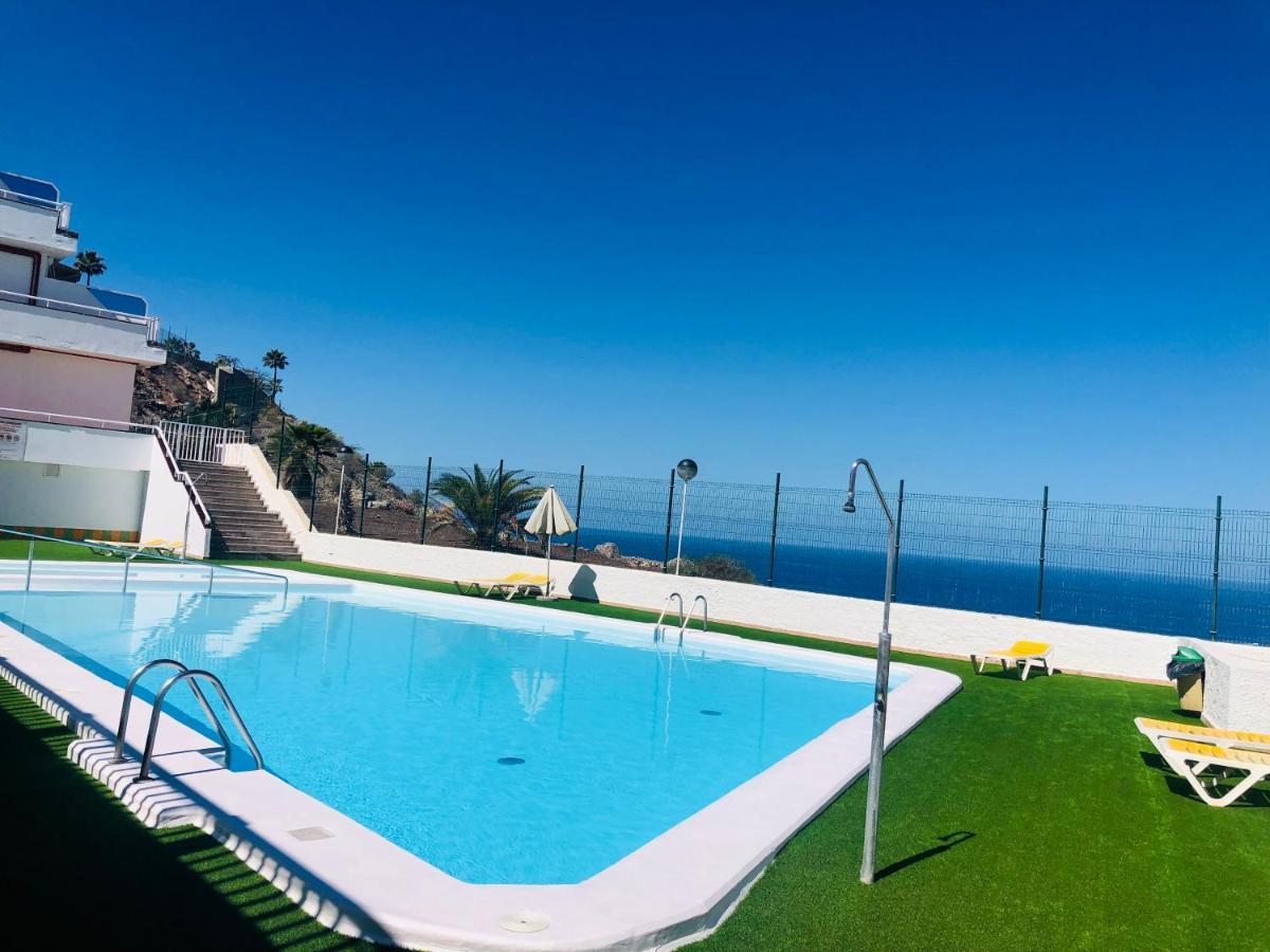 Balcony - With Ocean View. Apartamento *