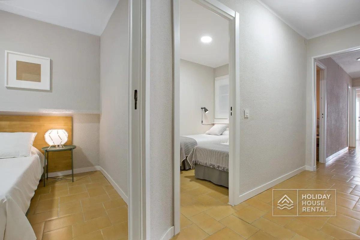 Apartamento Cosy 3-bedroom For 6-8 People Just 50m From The