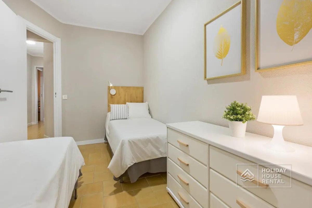 Apartamento Cosy 3-bedroom For 6-8 People Just 50m From The *