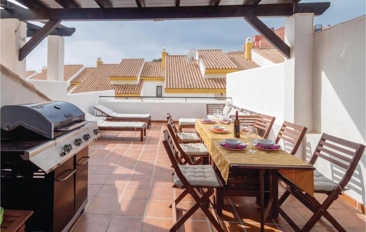 Сasa de vacaciones Lovely In With Outdoor Swimming Pool Manilva