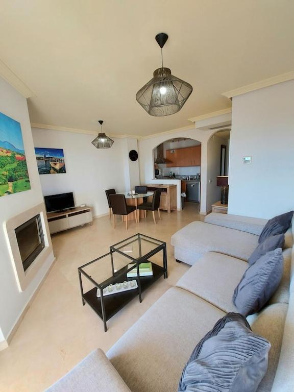 Duquesa Fairways, A Spacious With Fabulous Views And Facilities