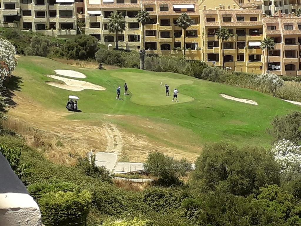Apartment Duquesa Fairways, A Spacious With Fabulous Views And Facilities