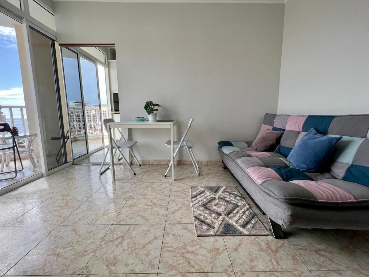 Americas Sea View And Apartment