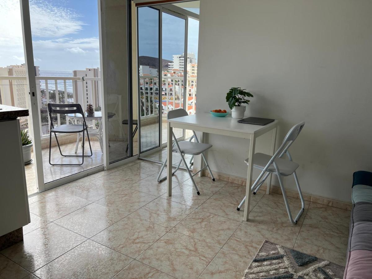 Americas Sea View And Apartment