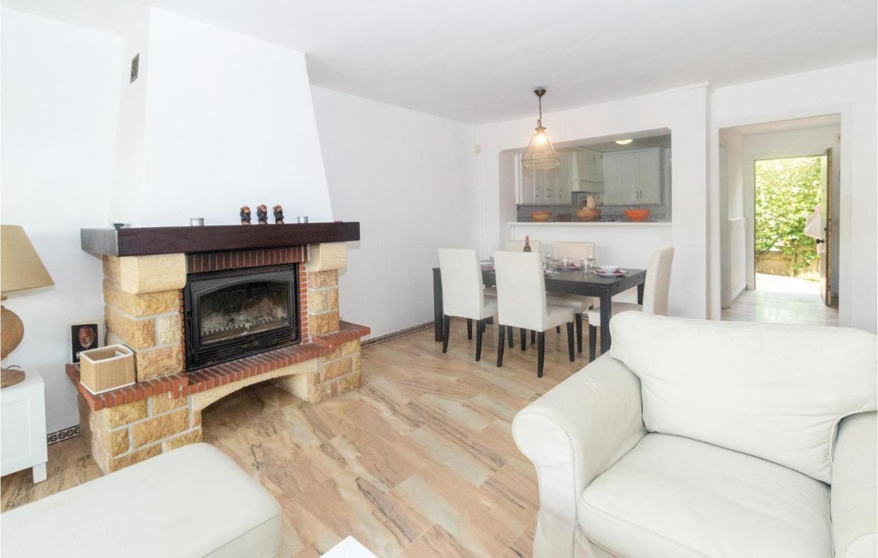 Lovely In With Outdoor Swimming Pool Manilva