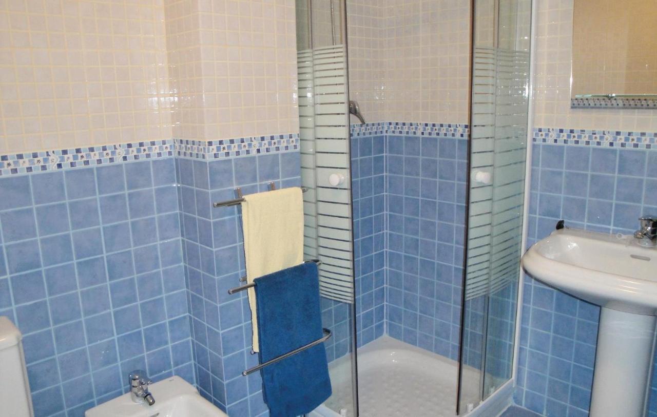 Amazing In Costa With 2 Bedrooms And Outdoor Swimming Pool Apartamento