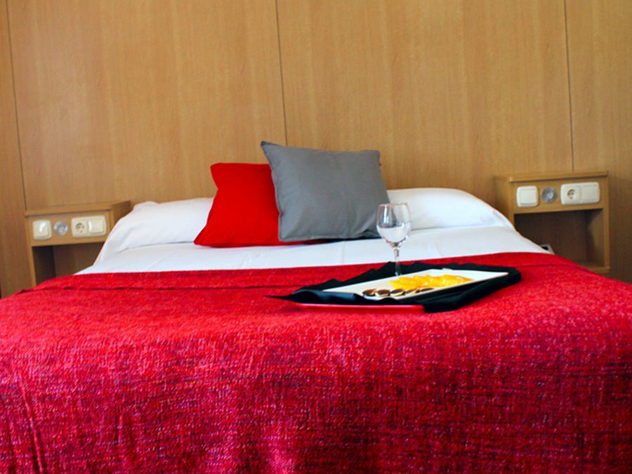 Iraipe Izaga Hostal Noáin