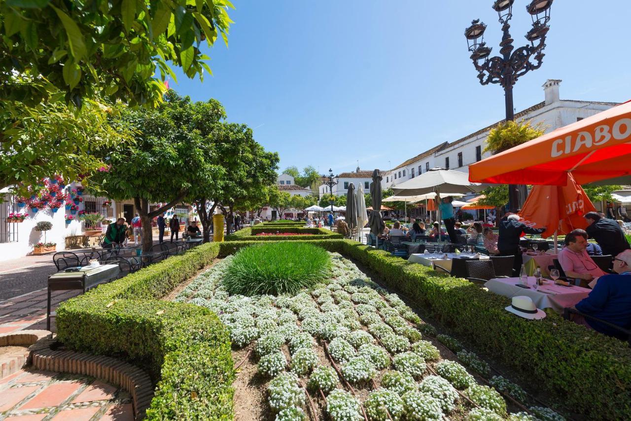 Orange Square