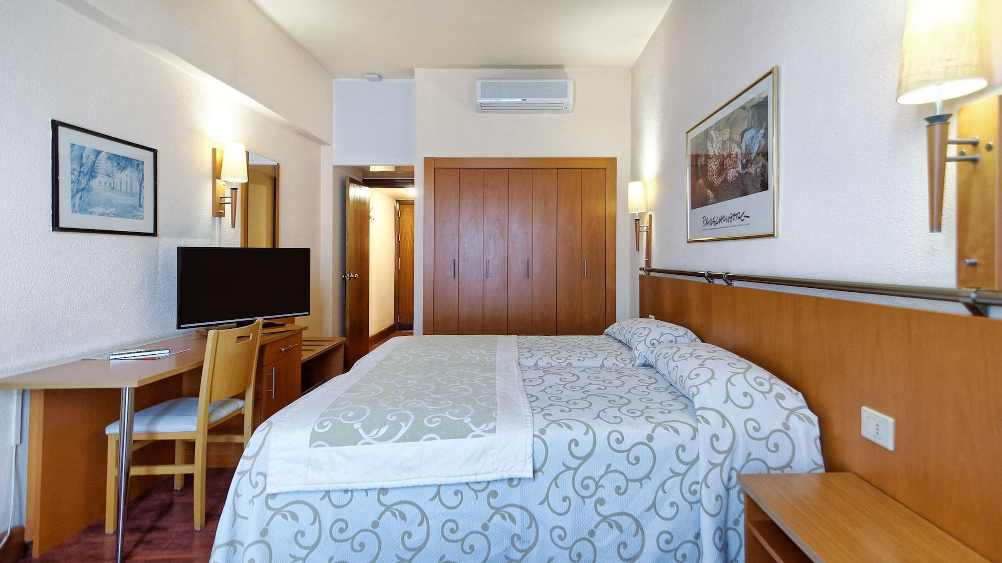 Bull Astoria Hotel 3*