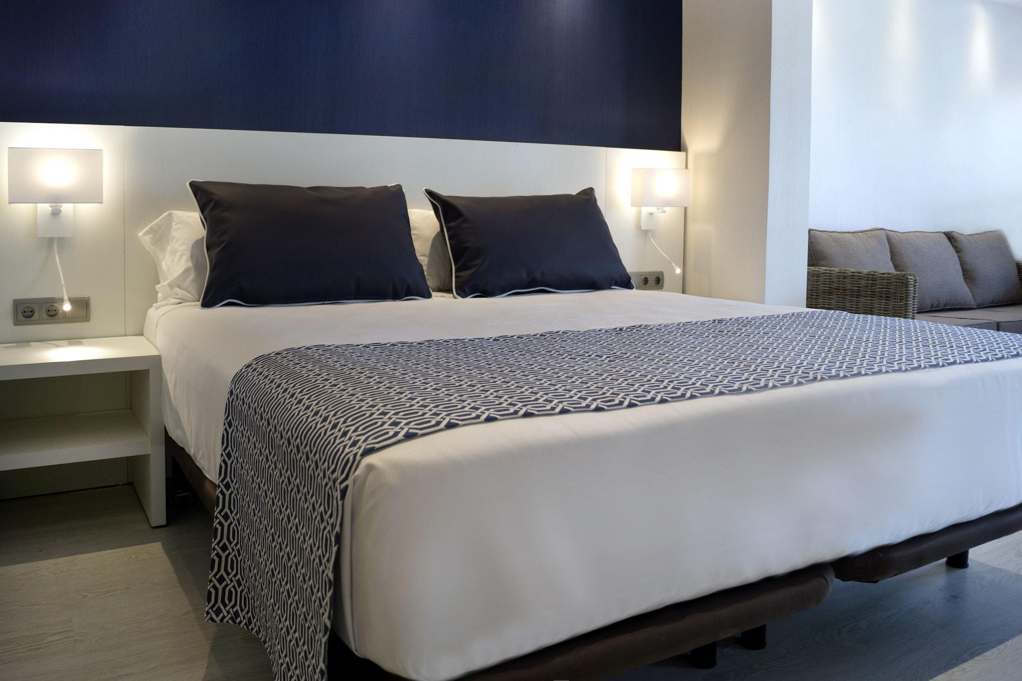 Catalonia Del Mar - Adults Only 4*