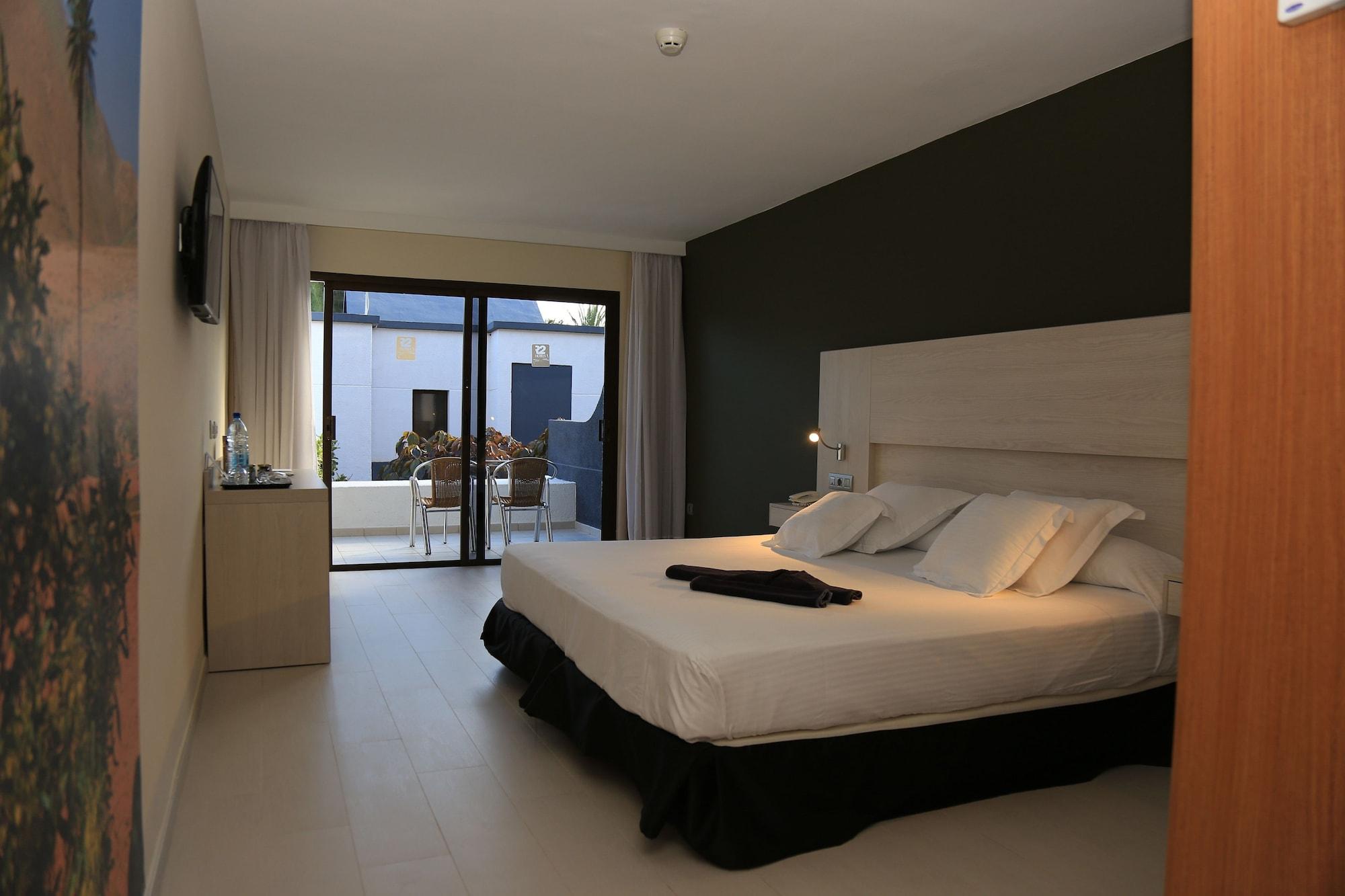 R2 Romantic Fantasia Dreams & (adults Only) 4*