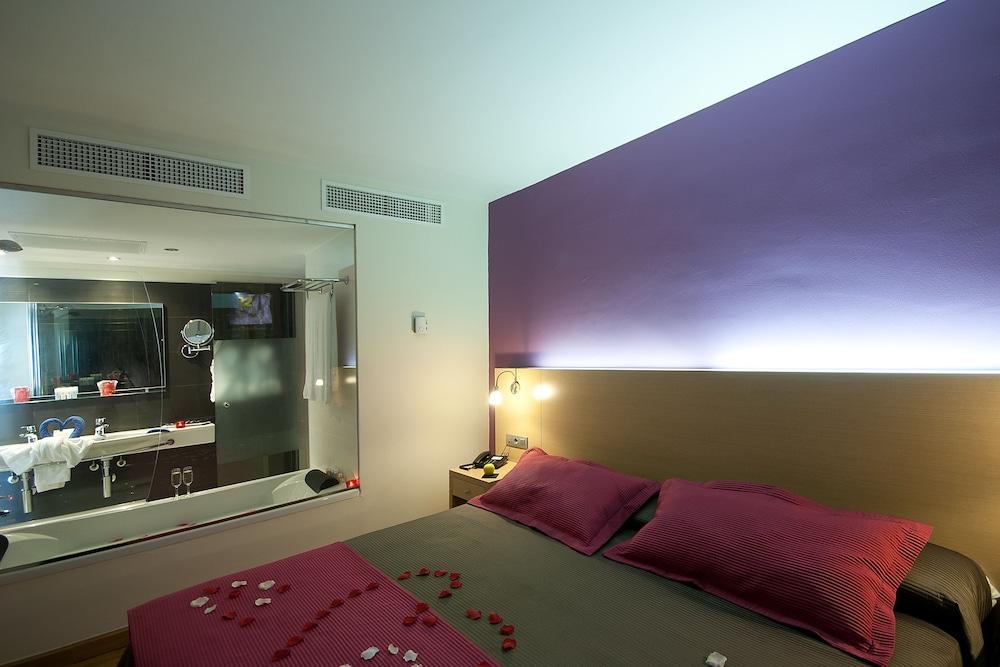 Hotel R2 Romantic Fantasia Dreams & (adults Only) 4*