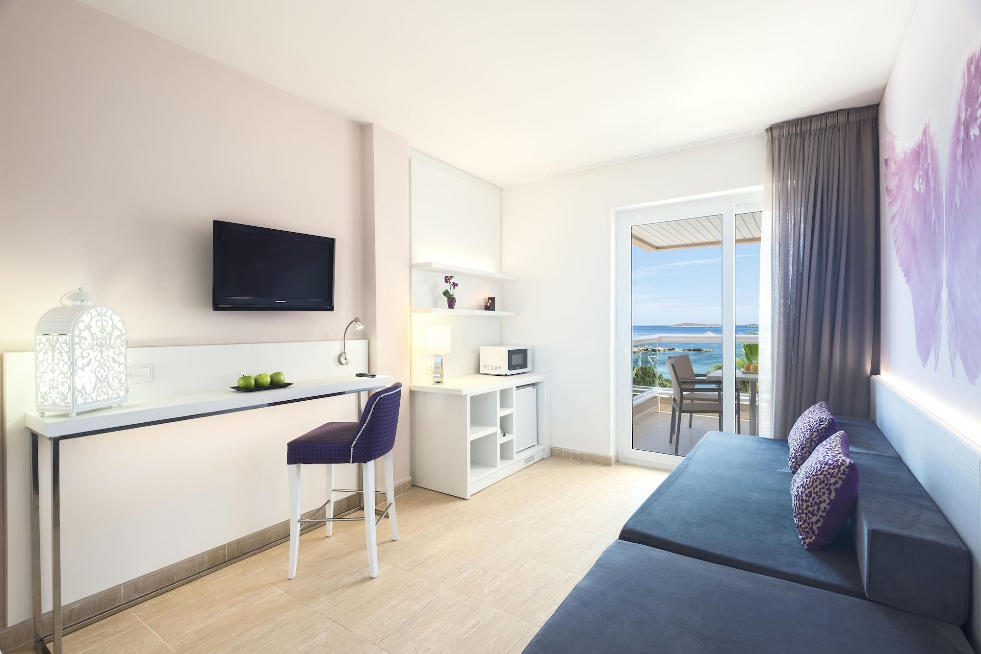 Apartahotel Tropic Garden Santa Eulalia del Río