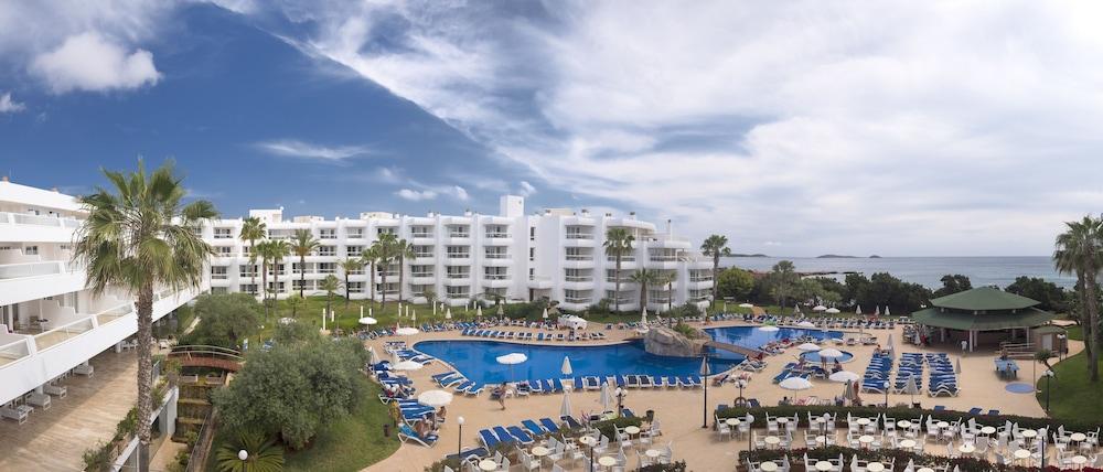 Apartahotel Tropic Garden 4*