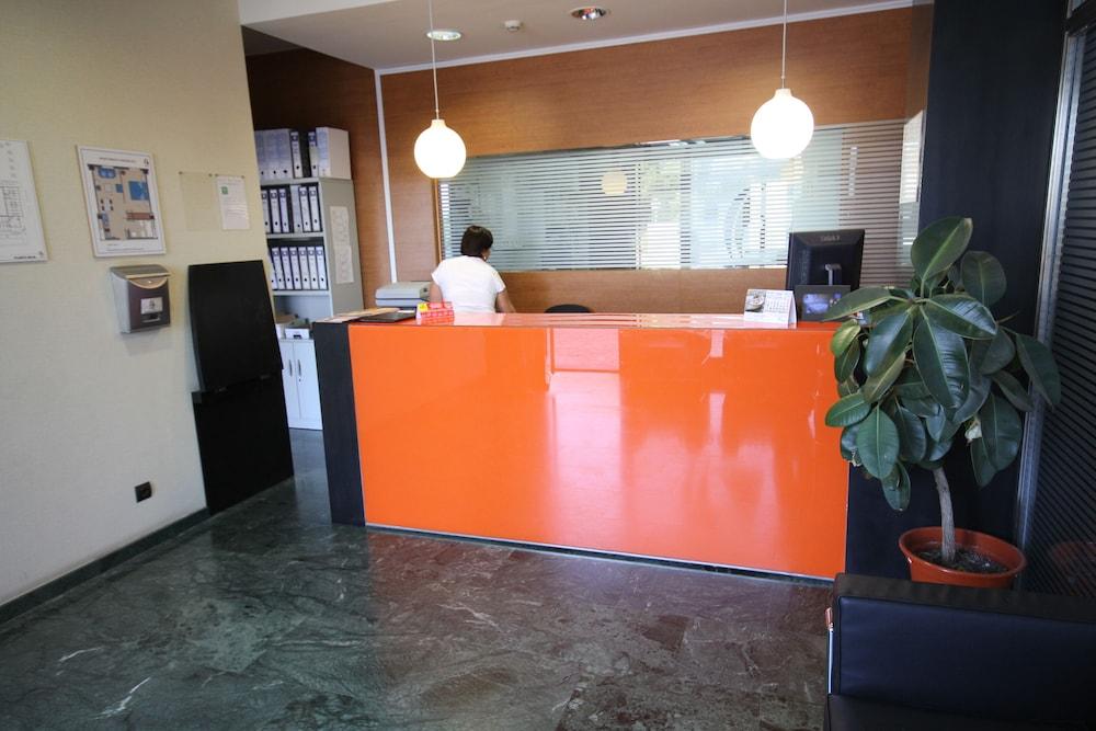 Apartment Vertice Sevilla Aljarafe