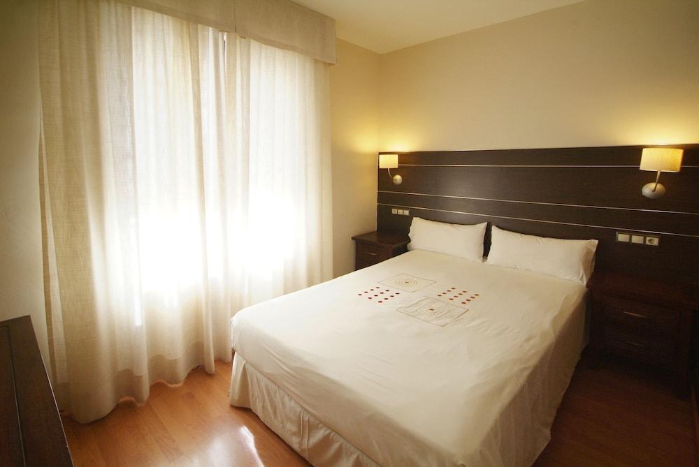 Apartamentos Ardales * Ardales
