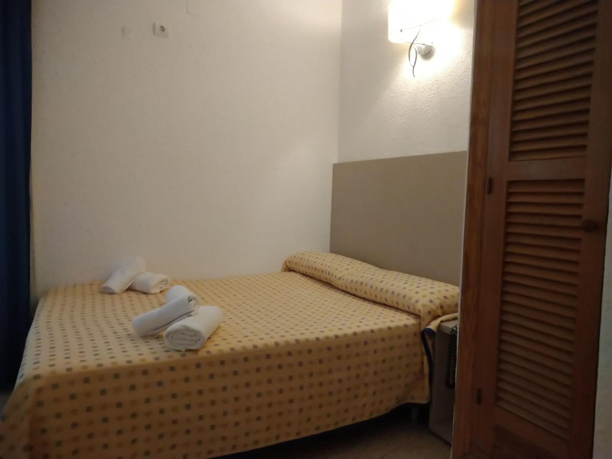 Roca Bella Hotel *