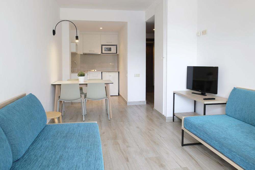Cye Centre Aparthotel