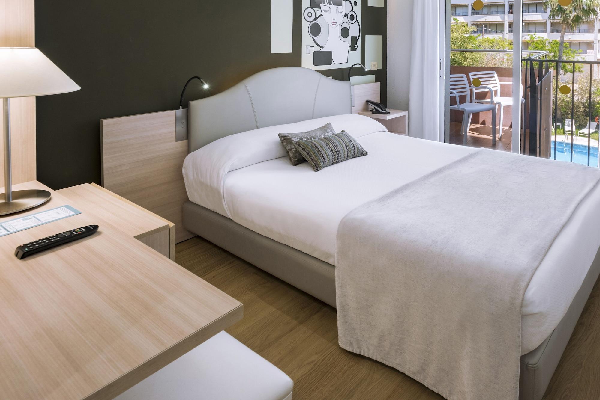 Monica Hotel Cambrils
