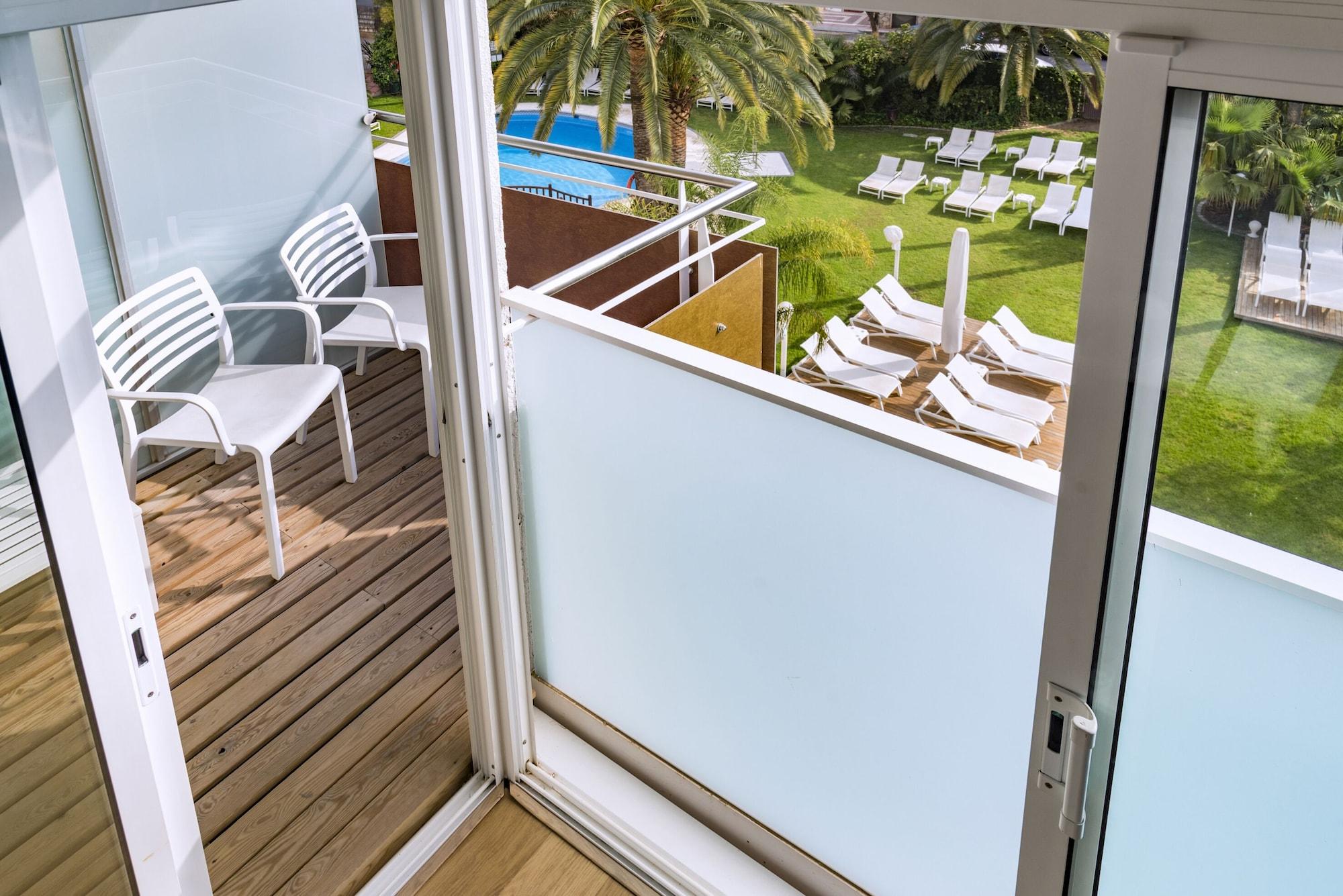 Monica Hotel 4*