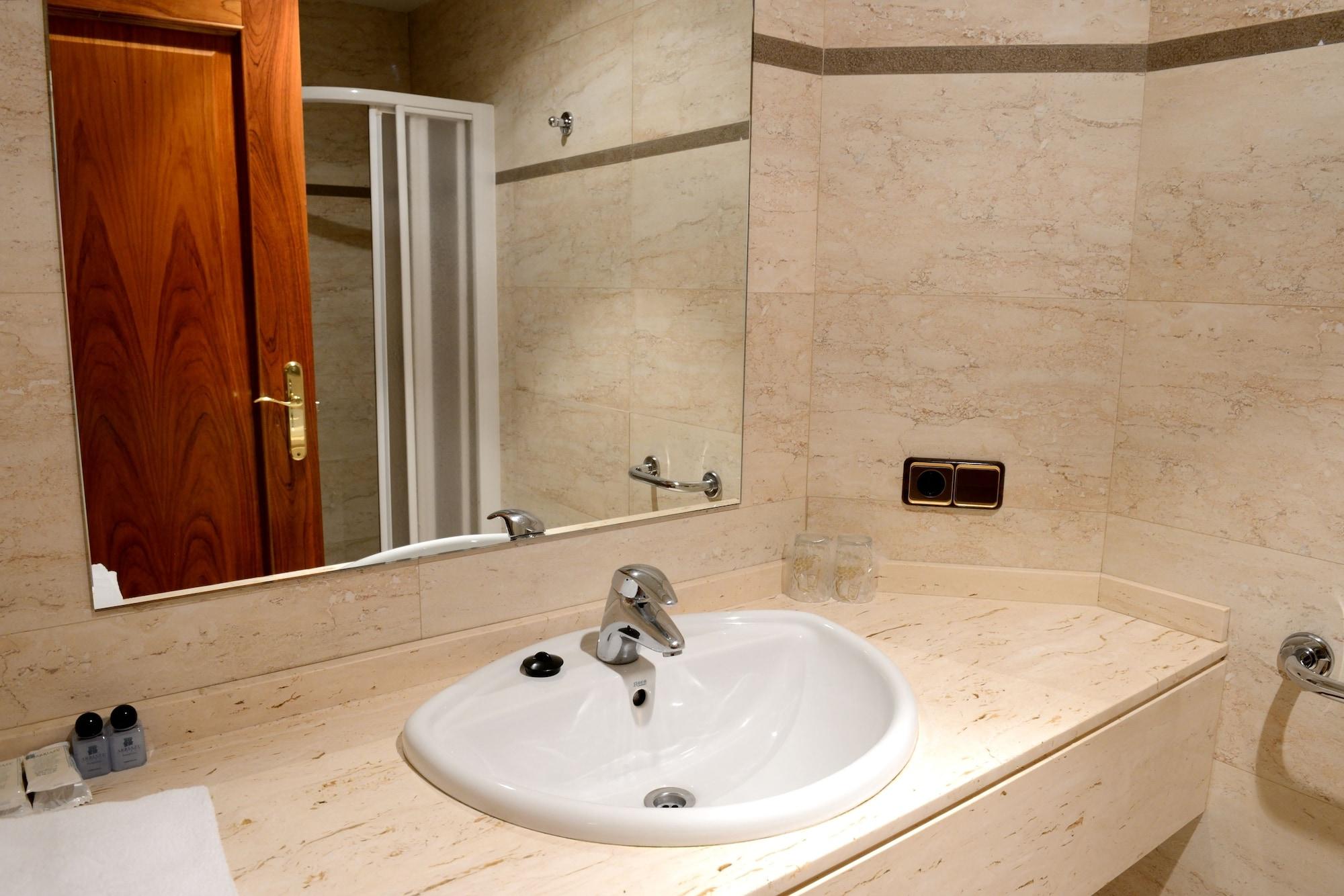Arriazu Hotel