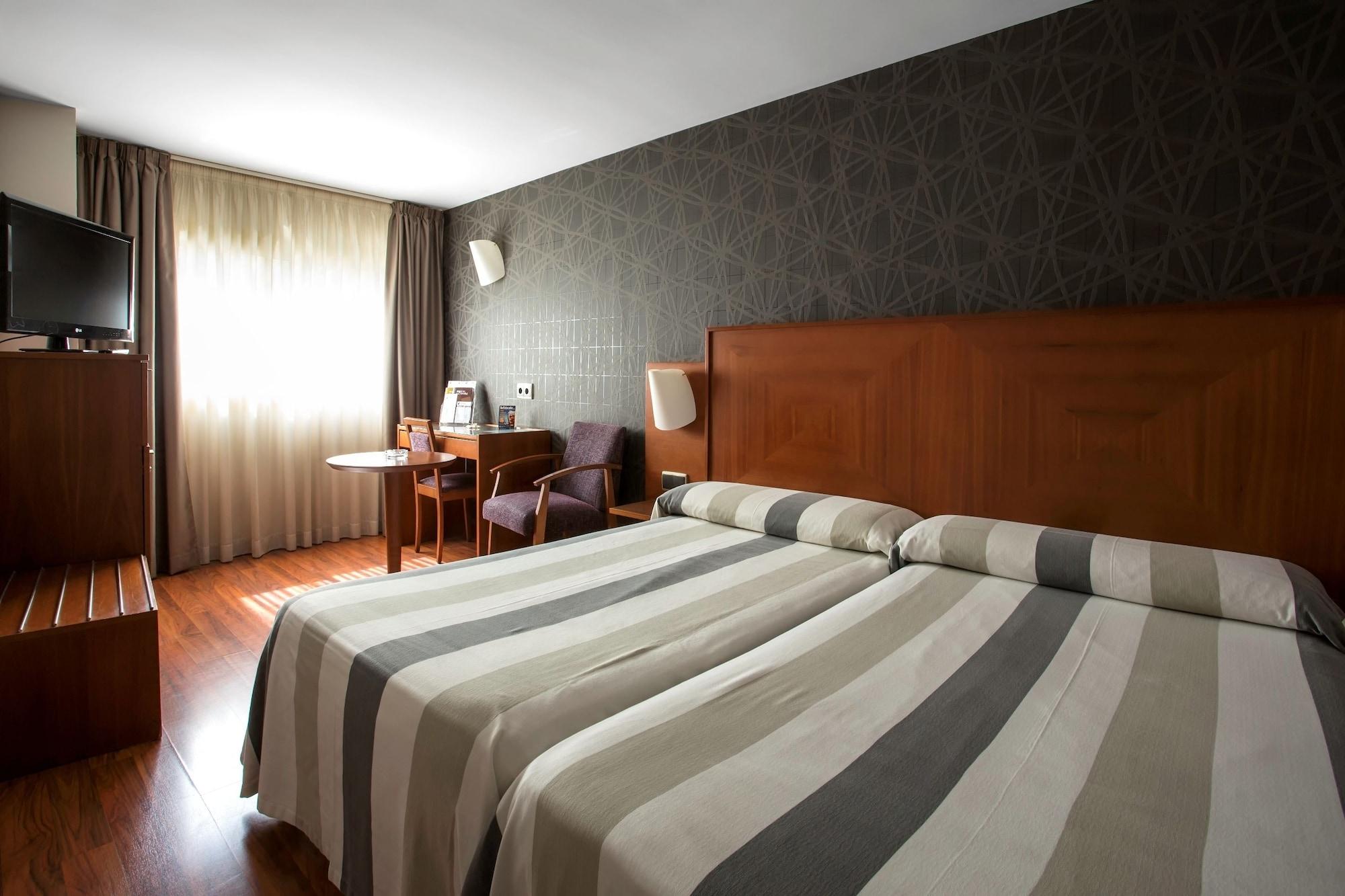 Nuevo Torreluz Hotel 4*