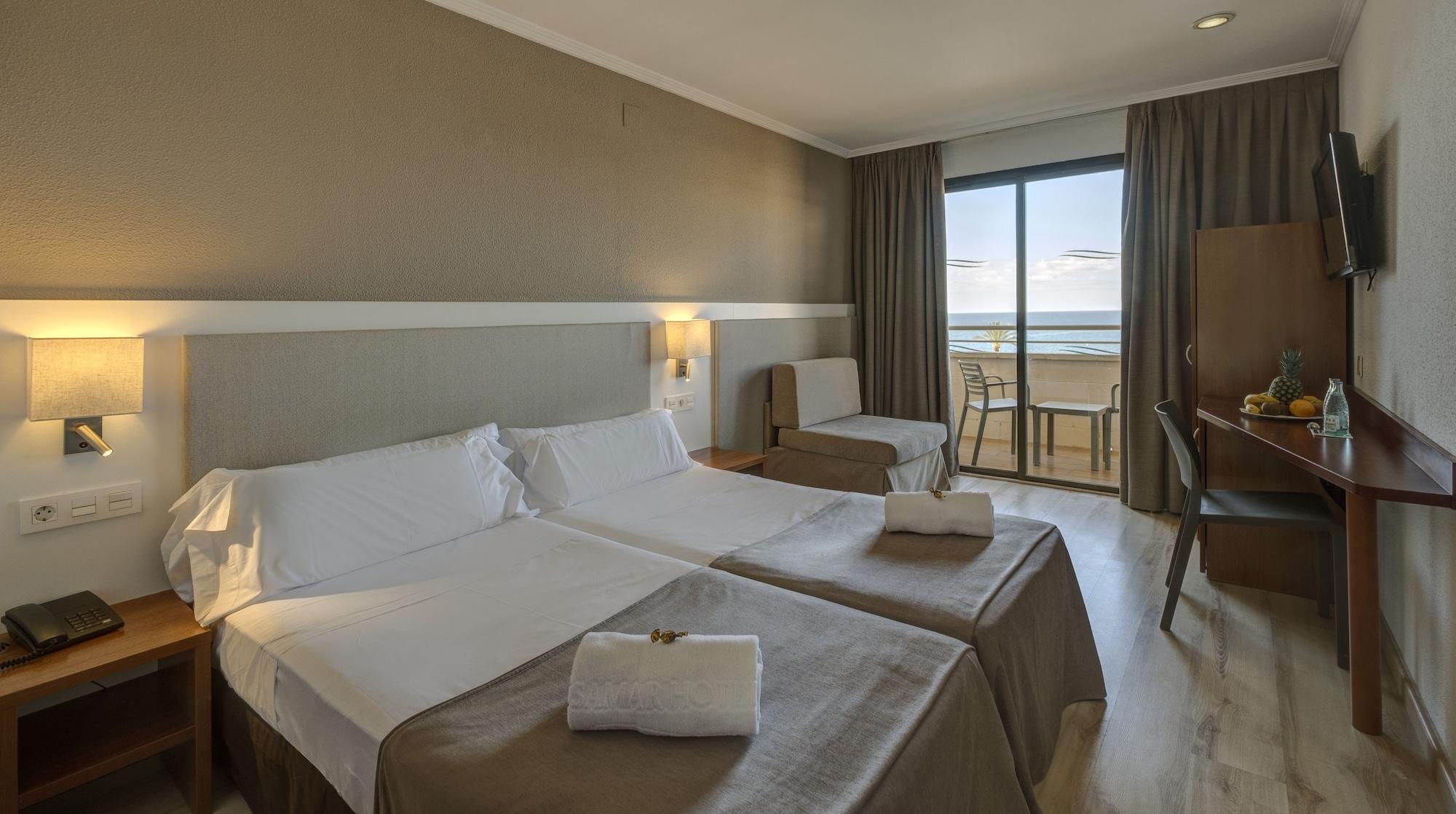 Hotel Rosamar & 4*s