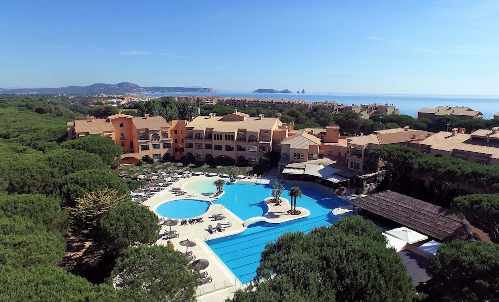La Costa Golf&beach Hotel
