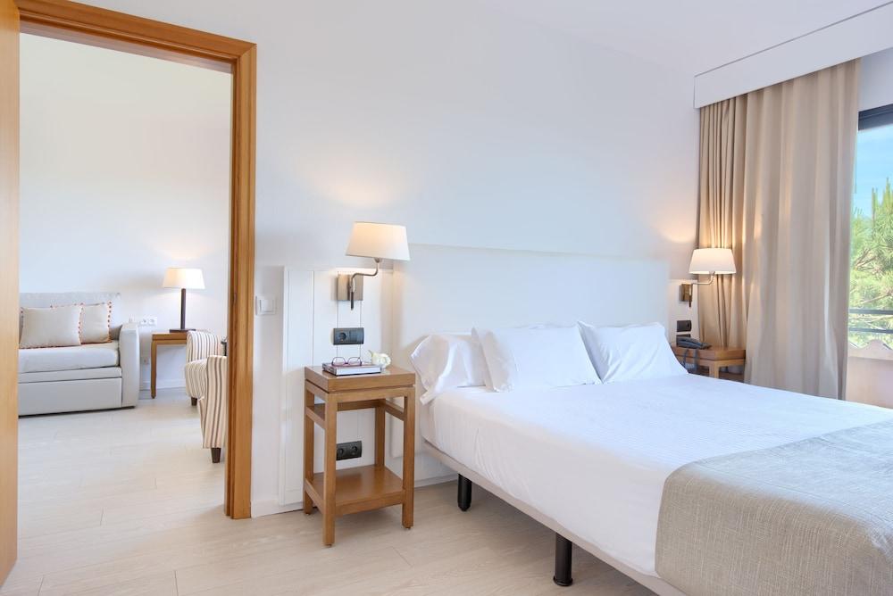 La Costa Golf&beach 4*