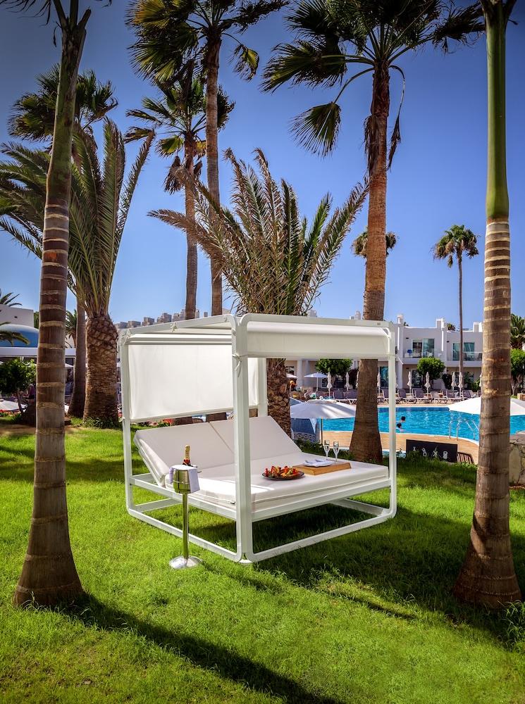 Barceló Sands Hotel 4*