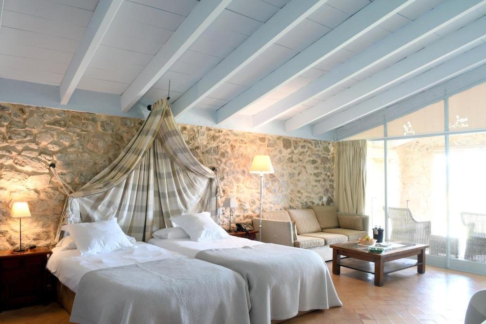 Hotel Pula Golf 4*