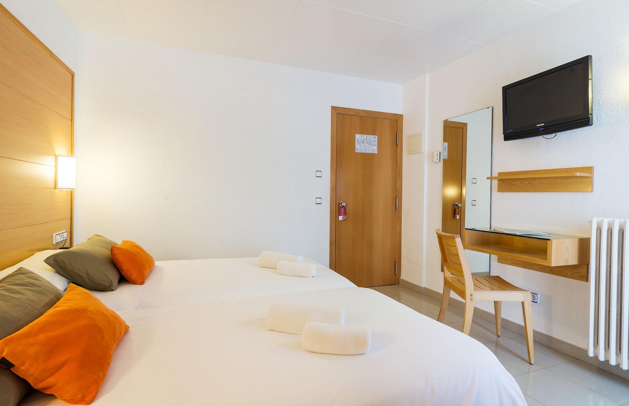 Hotel & Diving Les Illes 3*