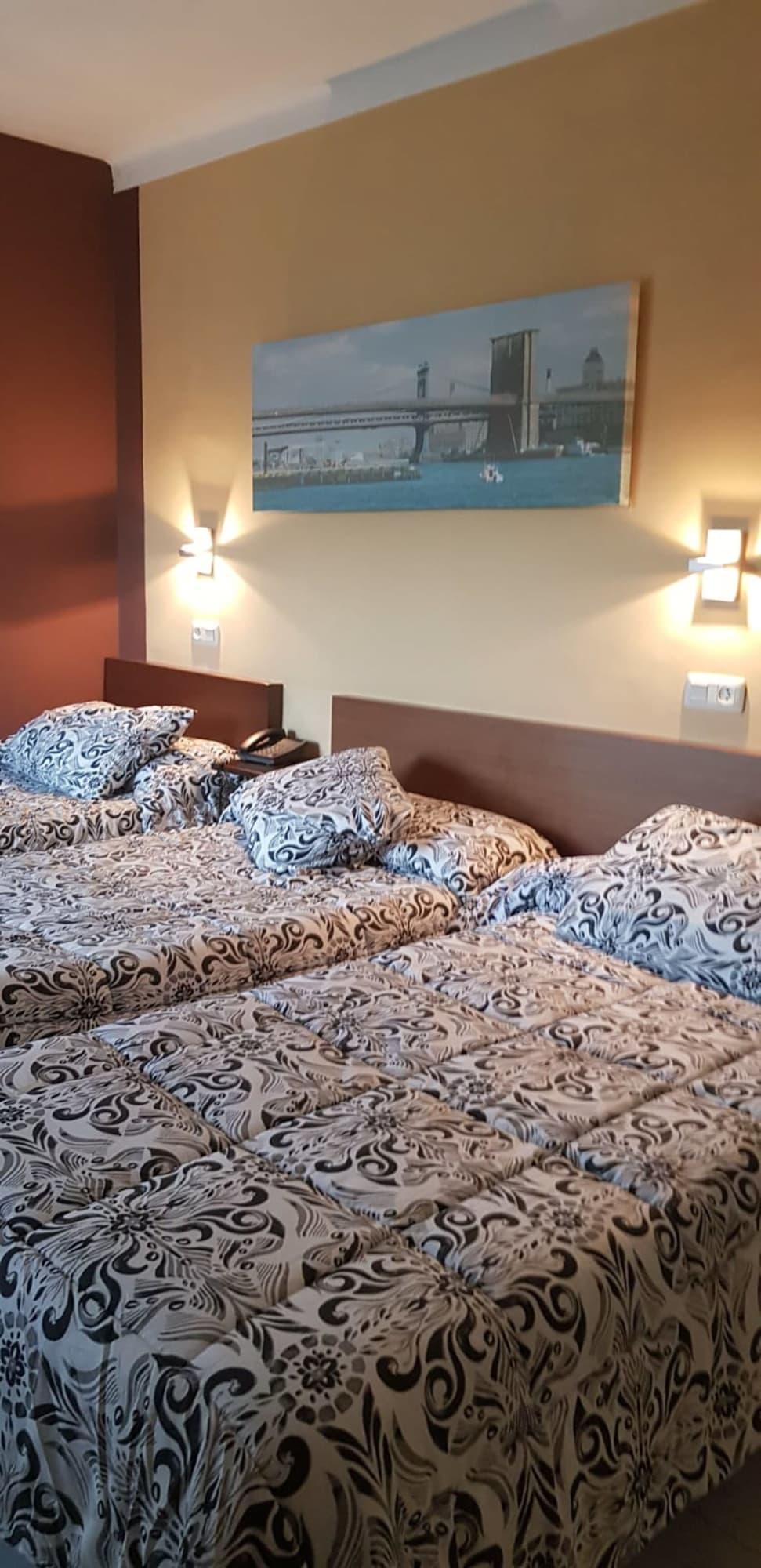 Hotel Ampuria 3*