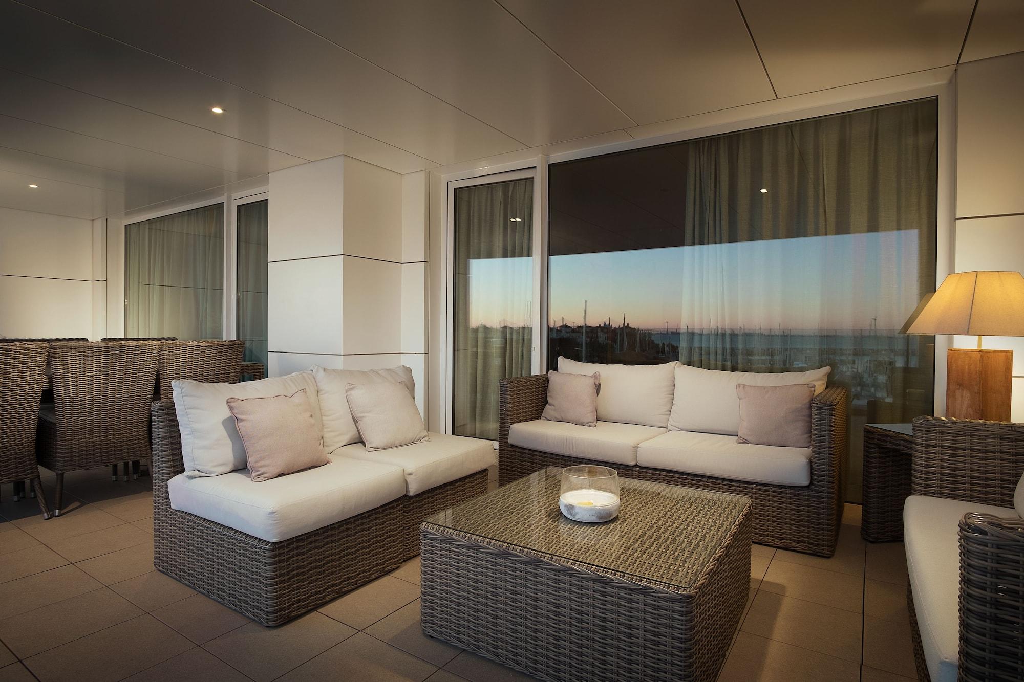 Puerto Sherry Apartahotel 4*