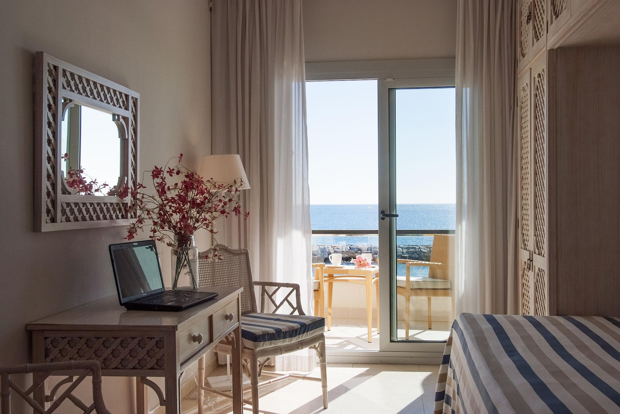 Rosamar Hotel